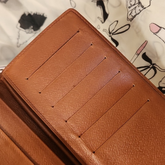 `ღ´-♥.-Authentic Louis Vuitton Long Wallet  `ღ´-♥.- - Picture 14 of 17